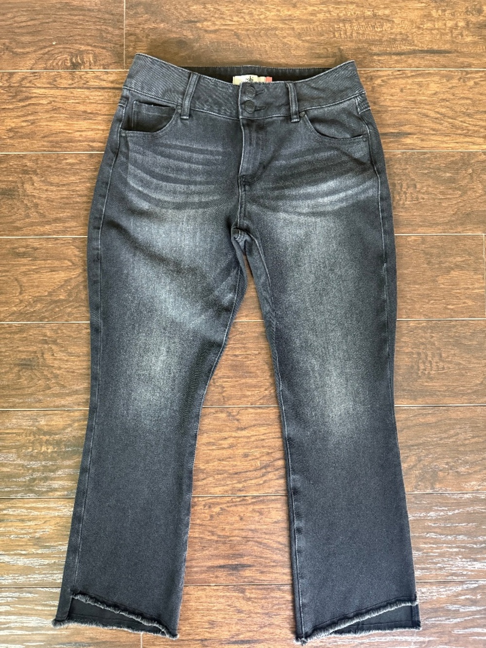 CAbi Hi-Low Crop Jeans #4519 Black Raw Hem Size 4